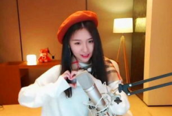 女主播琪琪斗鱼,直播界的璀璨明星