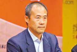 王石妻子背景,出身名门，助力丈夫成就商业传奇