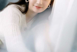 郑合惠子八卦照,美丽背后的故事与争议