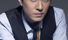 慱弘个人资料,才华横溢的年轻艺术家，用镜头讲述时代故事