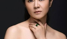 黄允薇个人资料,才华横溢的年轻艺术家，艺术与人生的完美融合